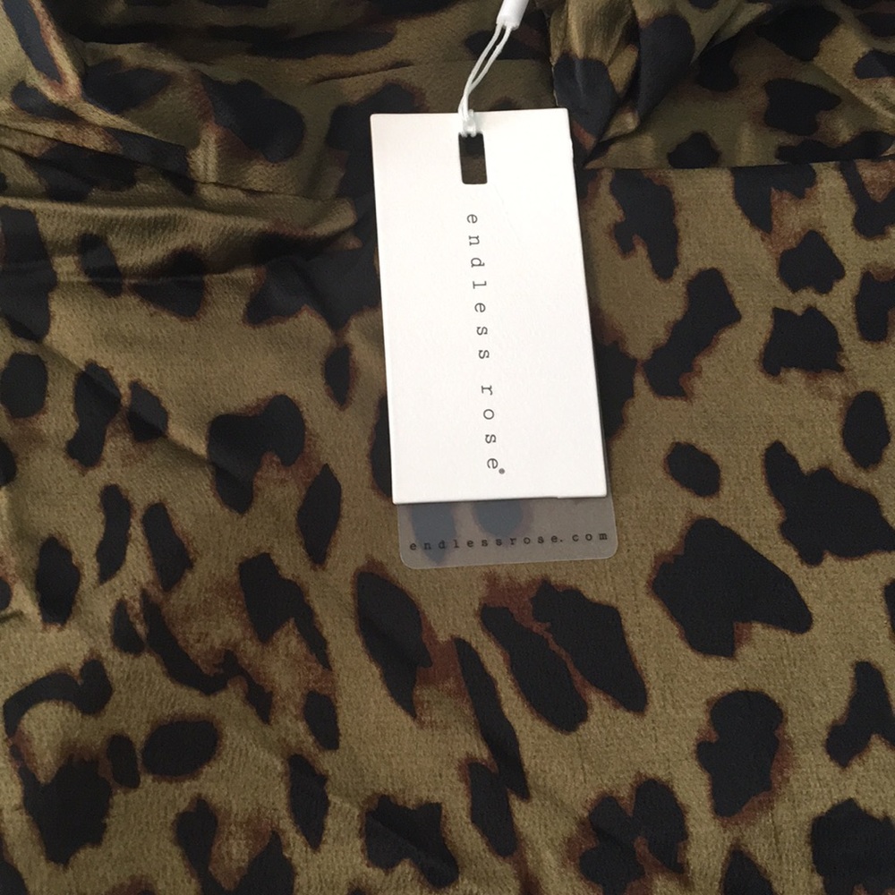 ENDLESS ROSE Animal Print TOP Size M - Picture 6 of 12